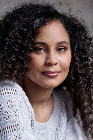 Carla Haynes isLexi's Young Mum